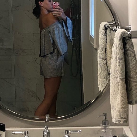 Romper - Picture 3 of 4